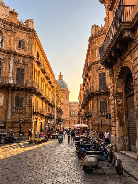 Flights to Palermo (PMO)